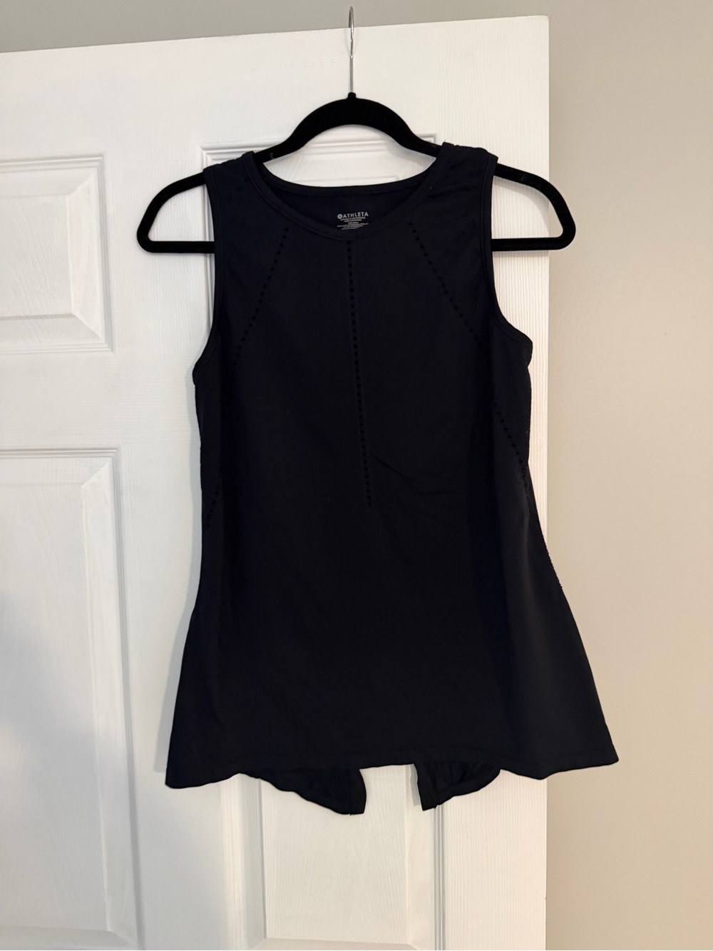 Athleta Black Sleeveless Athletic Tank